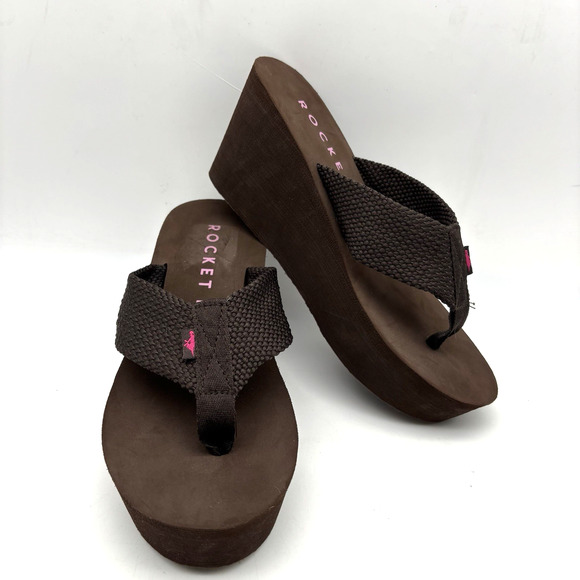 NEW Rocket Dog Brown Wide Strap 3.5" Platform Wedge Flip Flop Sandals Size 9 - Picture 1 of 15